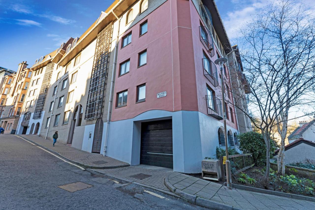 Elegant & Unique Getaway - Spacious 3 Bedroom, 2 Bathroom City Centre Apartment - Free Allocated Parking. Edinburg Exteriör bild