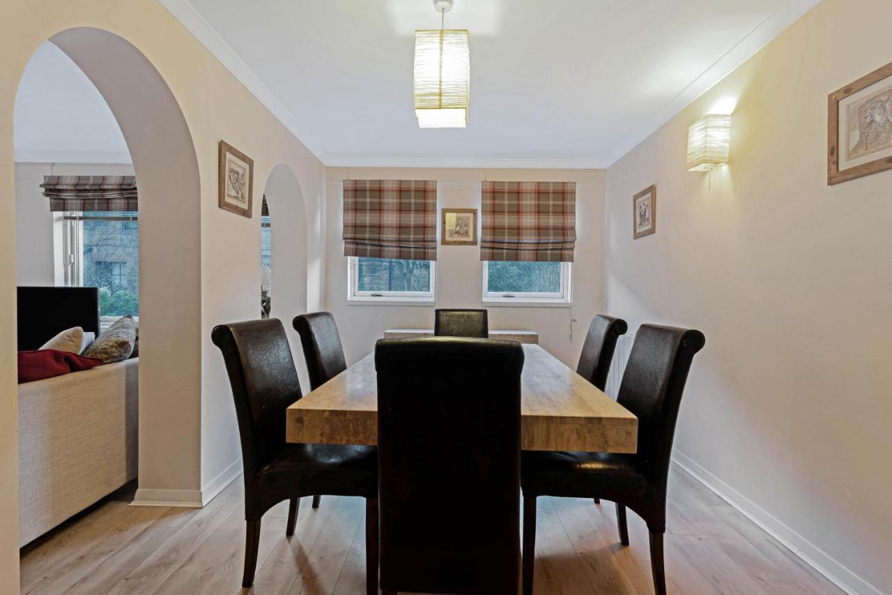Elegant & Unique Getaway - Spacious 3 Bedroom, 2 Bathroom City Centre Apartment - Free Allocated Parking. Edinburg Exteriör bild